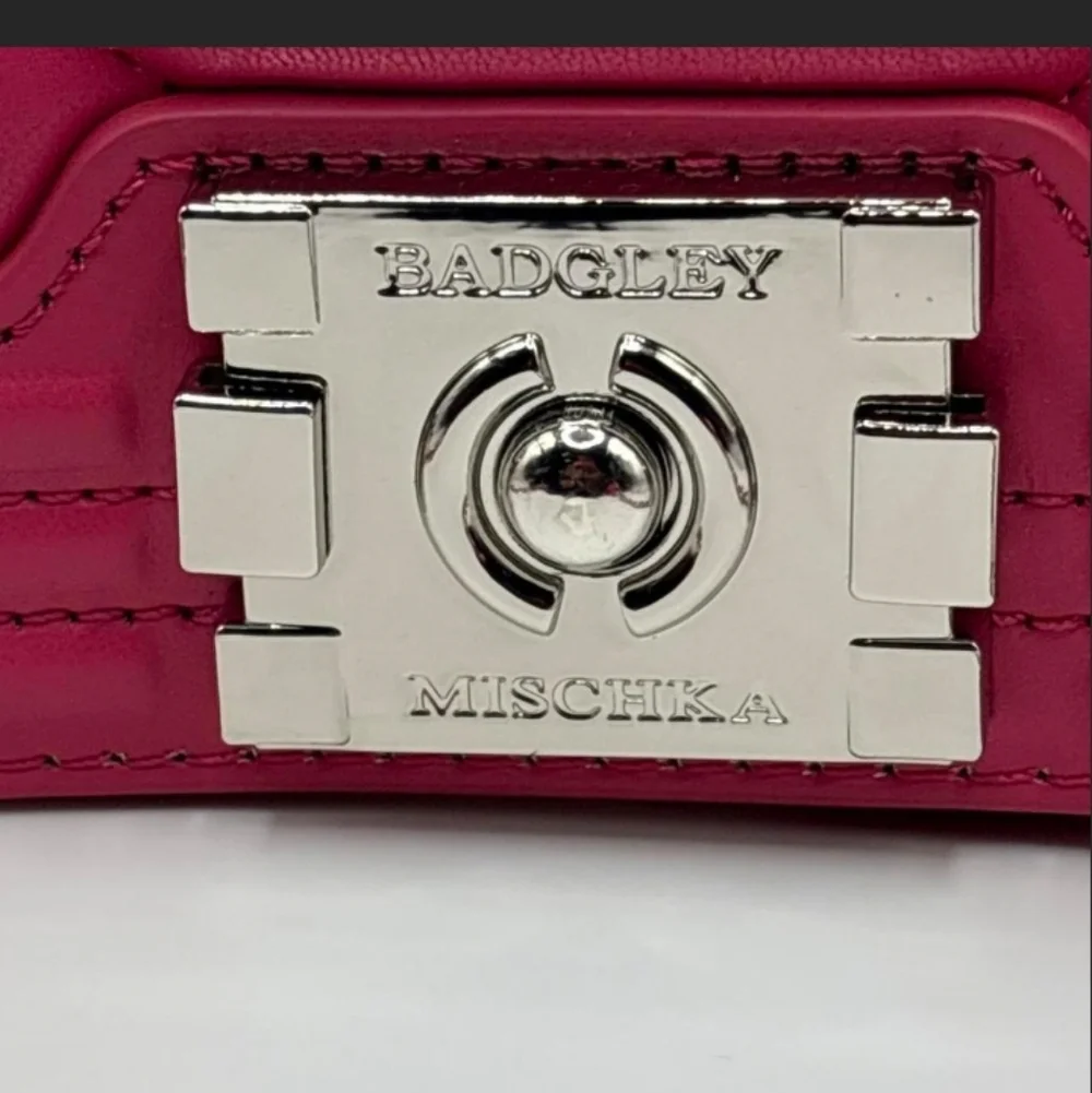 Badgley Mischka Pink Quilted Chain Shoulder Bag - Picture 2 of 6